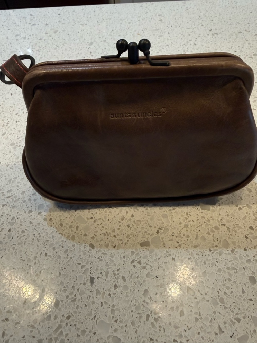 Aunt & Uncles Women’s Leather Clutch Wallet
